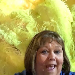 Meet your Posher, Beverly